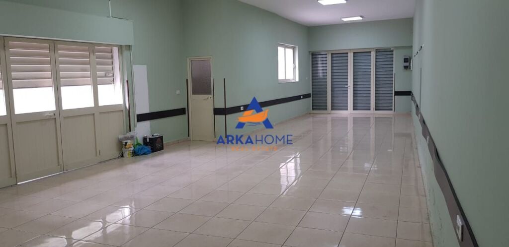 SHOP FOR RENT 100M2 "RRUGA BARDHYL" 100000 LEKE
