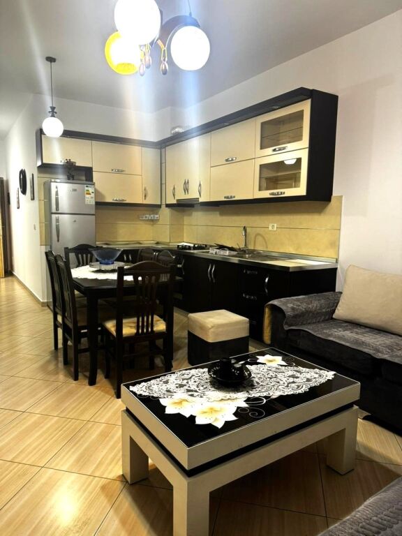 🏠 Jepet me Qera Apartament 1+1 në Shkoze, 550 MIJE LEKE
