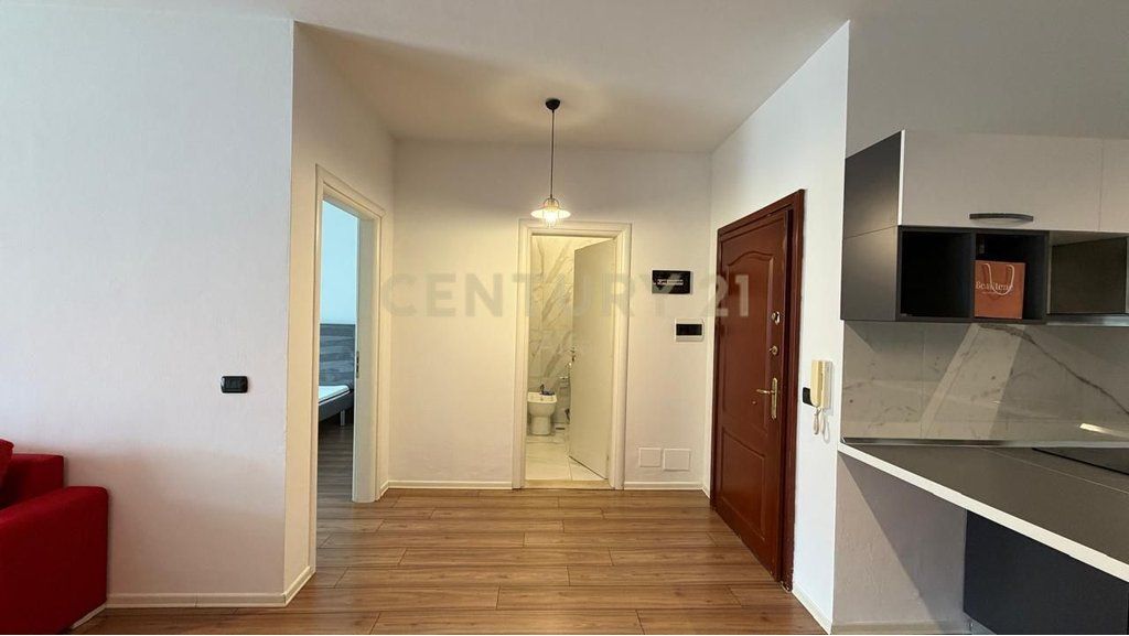 APARTAMENT ME QIRA 1+1 TEK LICEU ARTISTIK !