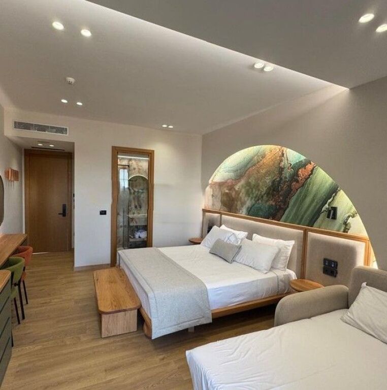 🏨 POTAM, VENDIAMO HOTEL ELITARIO-PRONTO PER AFFARI