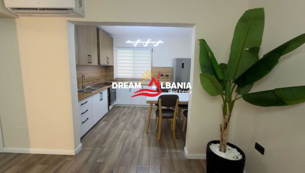 Apartament 2+1 me post parkimi me qera ne afersi te Gjykates se Rrethit ne Tirane (ID 5229001)