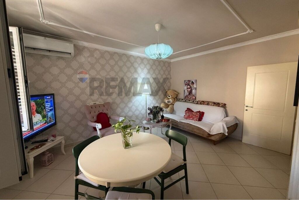 Apartment 2+1 at 1 Maji school