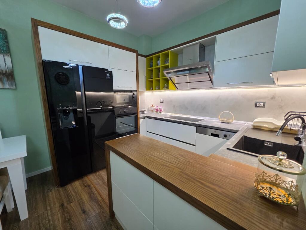 Ultra Luxury For Rent: Apartment 2+1+1🚾 &amp; 1 Balcony📍FRESH 109 m² ❤️ 5th Floor, With Fantastic View, First time for Rent (65,000 Leke/Month 💸) 🧨