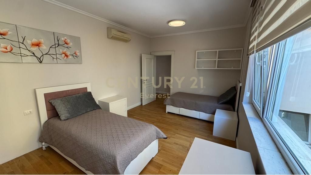 We sell 3+1 Apartment with Parking Spot – Zoo Garden, Eduart Mano St. 340,000 €
