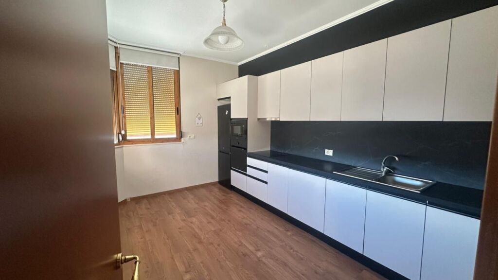 Apartment 3+1 for rent in Bllok