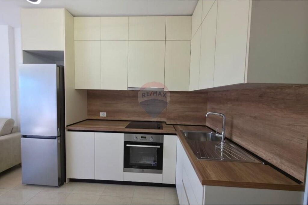 Apartment 1+1 for rent at Casa Italia, Kthesa e Kamzes