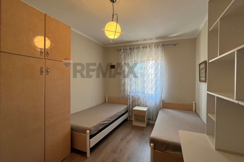 Appartamento 2+1 Via Fortuzi, vicino al Viale Zogu i Parë, Tirana.
