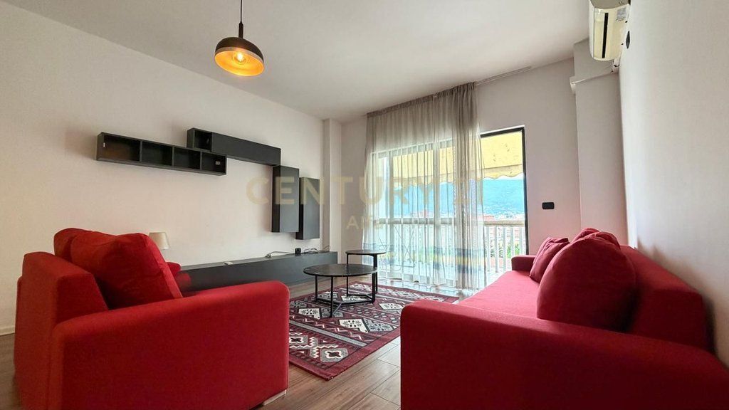 APARTAMENT ME QIRA 1+1 TEK LICEU ARTISTIK !