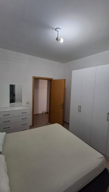 Jepet apartament me qira – Eftali Koçi!