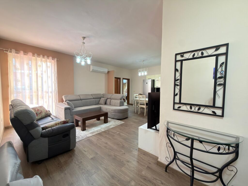 Apartament 1+1 me qira Liqeni i Thate
