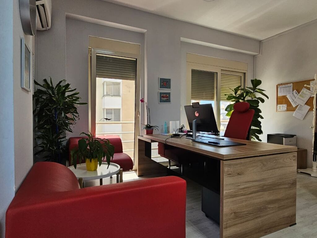 Apartment 4+1+3 for sale Pazari i Ri!