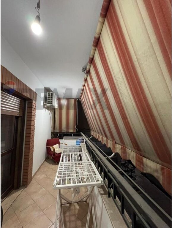 JEPET ME QIRA APARTAMENT 1+1 TEK KOMUNA E PARISIT!