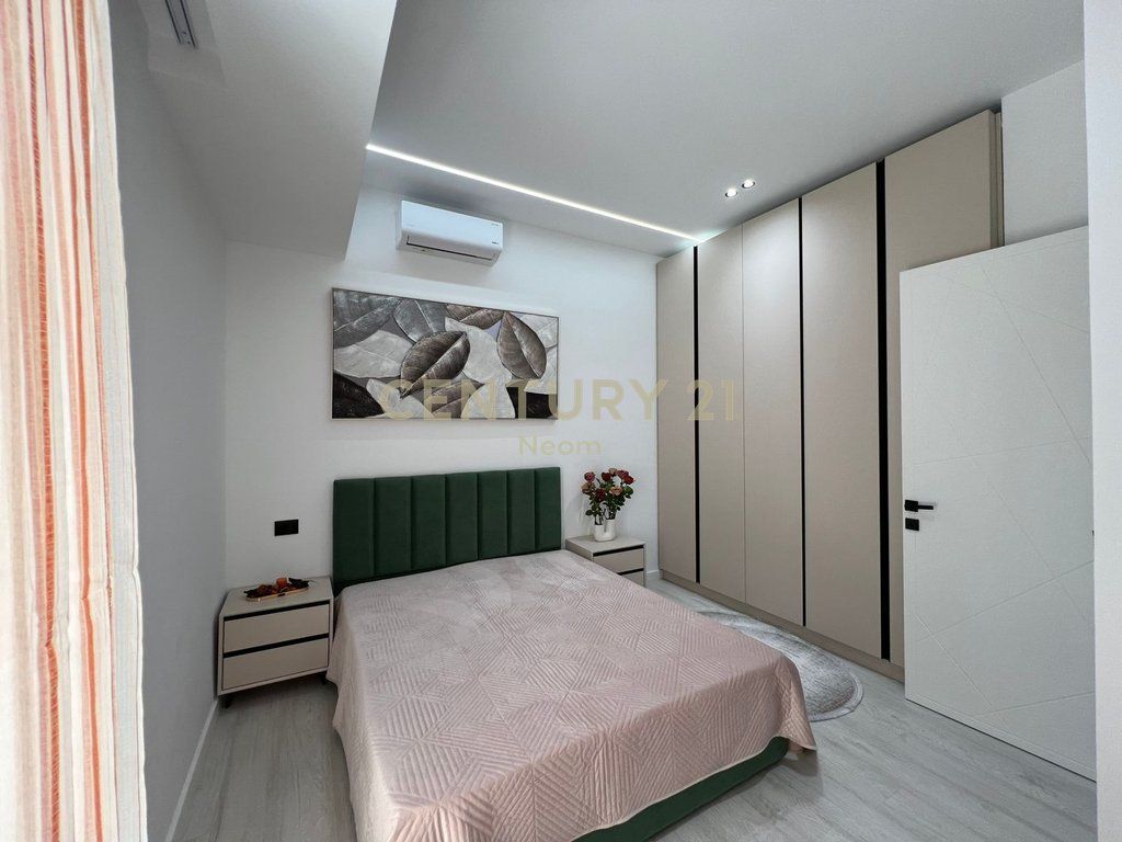 Shitet apartament 1+1 në Lungomare, Vlorë – një mundësi perfekte për banim ose investim!