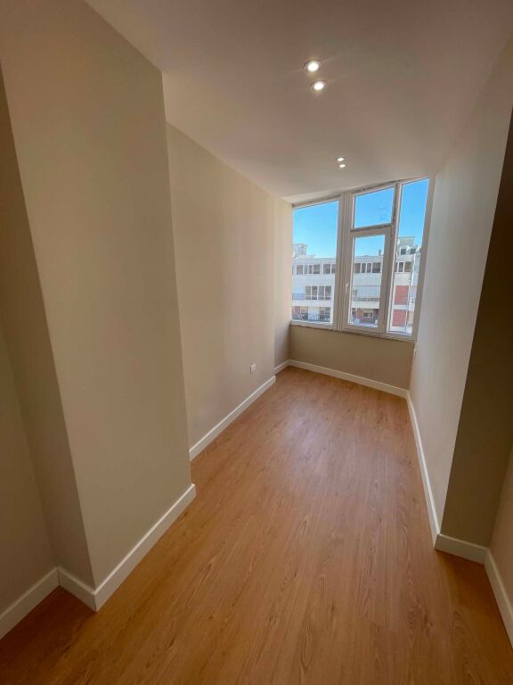 2+1 for sale in the center, 2375 euro/m2, 80 m2 in the center of Tirana