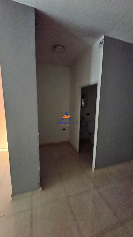SHOP FOR RENT 34M2 "RRUGA BARDHYL" 80000 LEKE