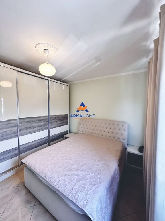 APPARTAMENTO IN AFFITTO 1+1+BALCONE "VIA DISHA, VICINO ALLA ROTONDA DI SHKOZA" 400 EURO