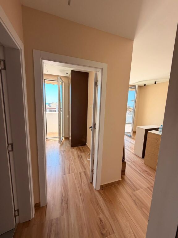 SHITET APARTAMENT 1+1 ME PAMJE NGA DETI GOLEM
