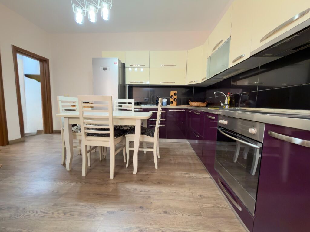 Apartament 1+1 me qira Liqeni i Thate