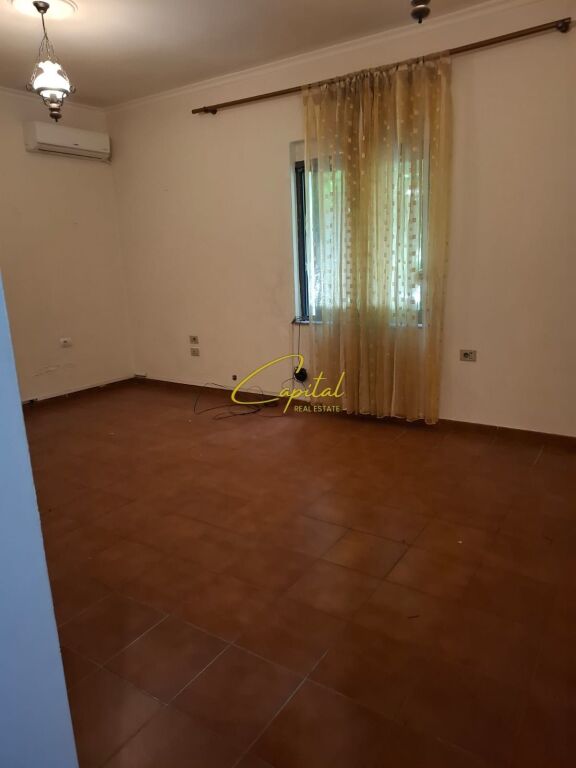 SHITET APARTAMENT 4+1+2 RRUGA E KAVAJES 245.000 EURO - Widok 6
