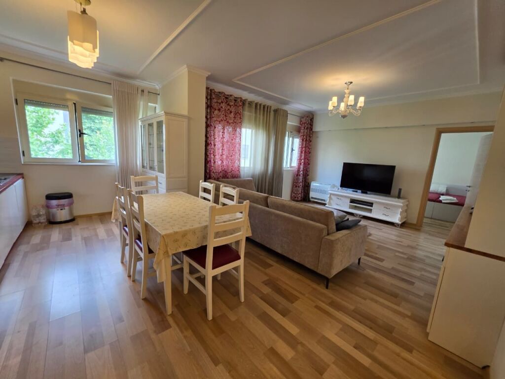 SHITET: Apartament 2+1+2🚾 & 1 Ballkon📍Liqeni Thatë - (Kompleksi FZ) 105m² 🌇 Kati 5 🔥Me Hipotekë, I Mobiluar (230.000€ 💸) 🌐 – pohled 3
