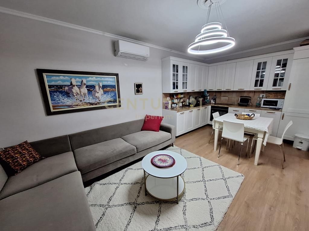 Appartamento 1+1 in vendita a Yzberish