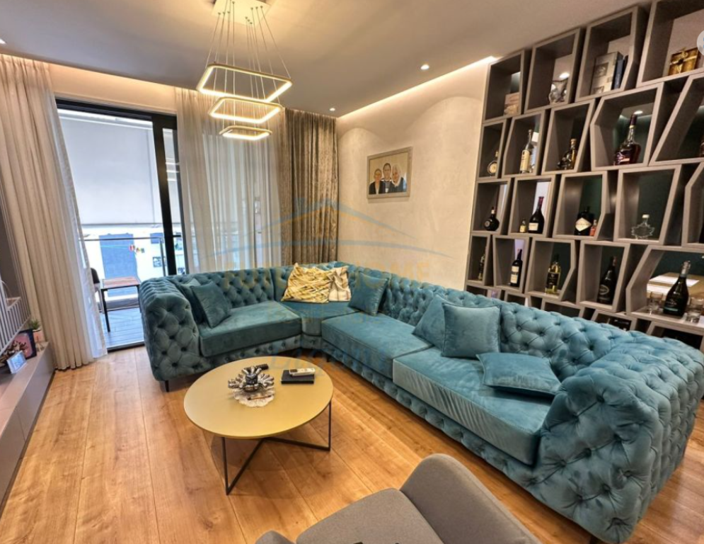 Qera, Apartament 3+1+2, Residenca Alba