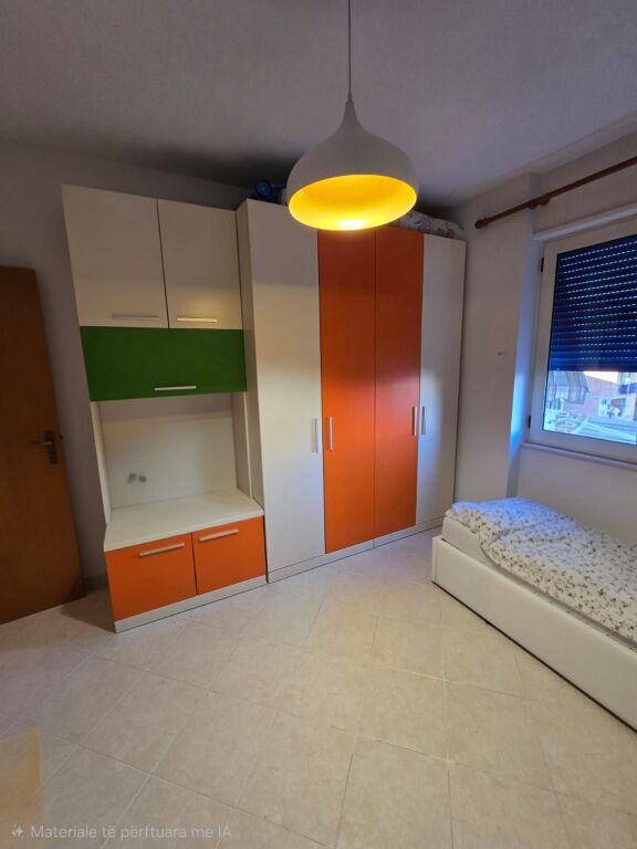 📌Apartament 2+1 me 2 tualete për qira – Rruga e Kosovarëve