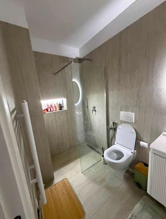Apartament 1+1 në shitje – Liqeni i Thatë, Rruga Peti