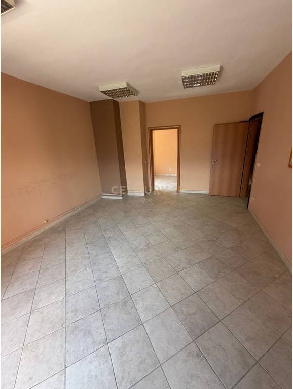 FOR SALE APARTMENT 2+1+2 IN THE CENTER OF TIRANA AT 9 FLOORS