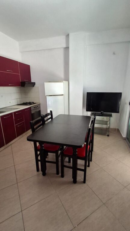 Jepet apartament me qira – Eftali Koçi!