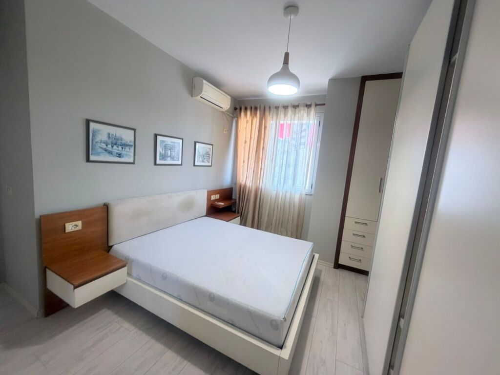 Apartament 2+1 me qira tek Ura e Selites!