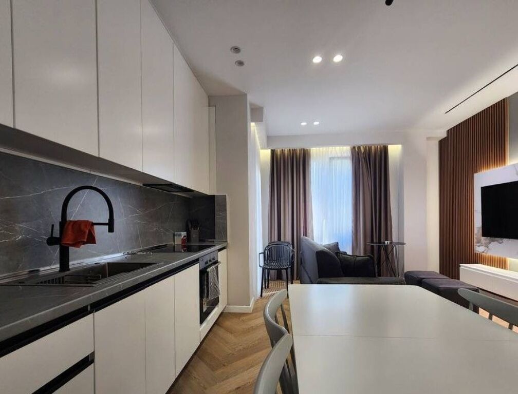 Jepet me qera apartament 2+1+Post Parkimi,Yrshek (Klinika Uzllova)