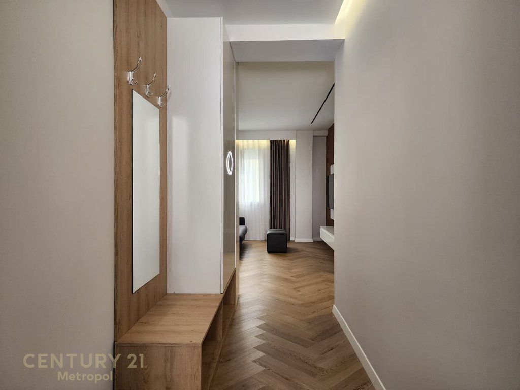JEPET ME QERA APARTAMENT 2+1+POST PARKIMI,YRSHEK (KLINIKA UZLLOVA) 500 € /Muaj