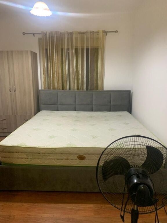 Rent | Shtëpi private 2 + 1 | Spitali Amerikan 2 | 400 €/month
