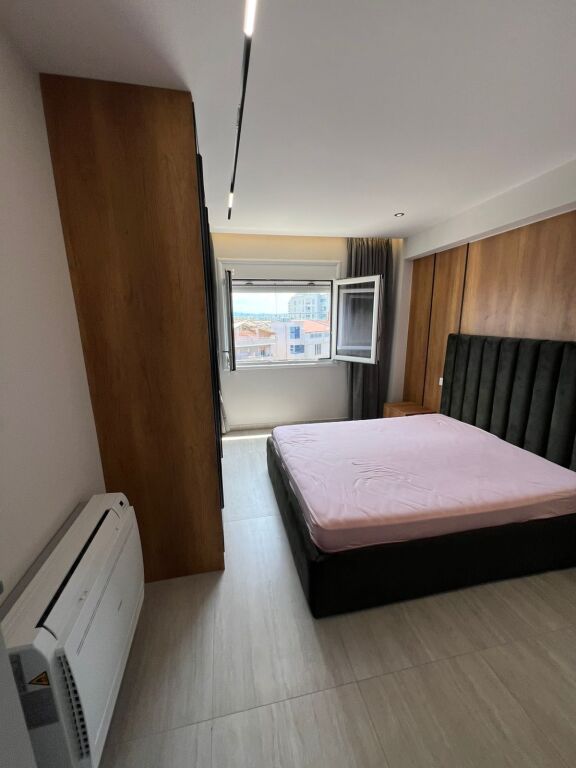 2+1 Apartment for Sale in Neighborhood 17, Near the Water Supply, Durrës