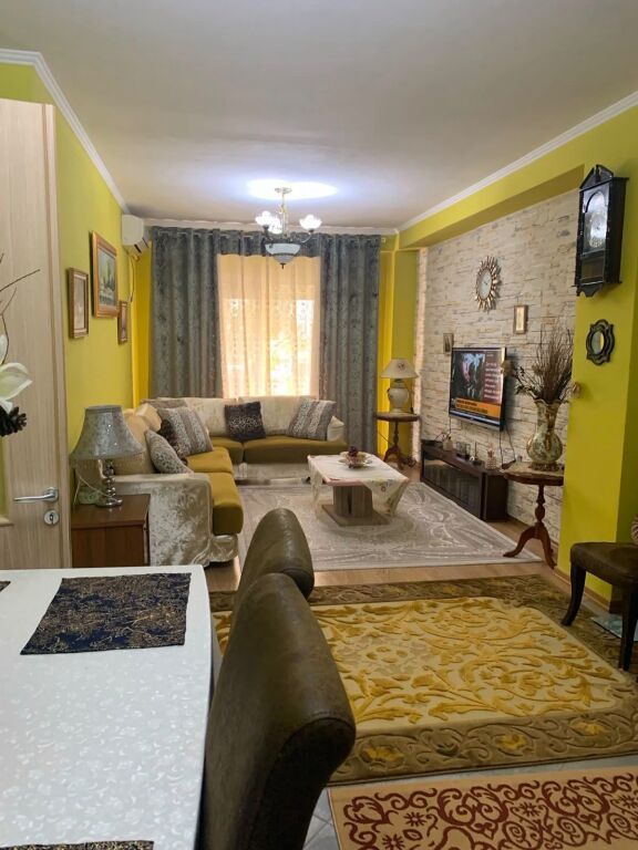 Apartment for sale 2+1+2 with sale in Fres