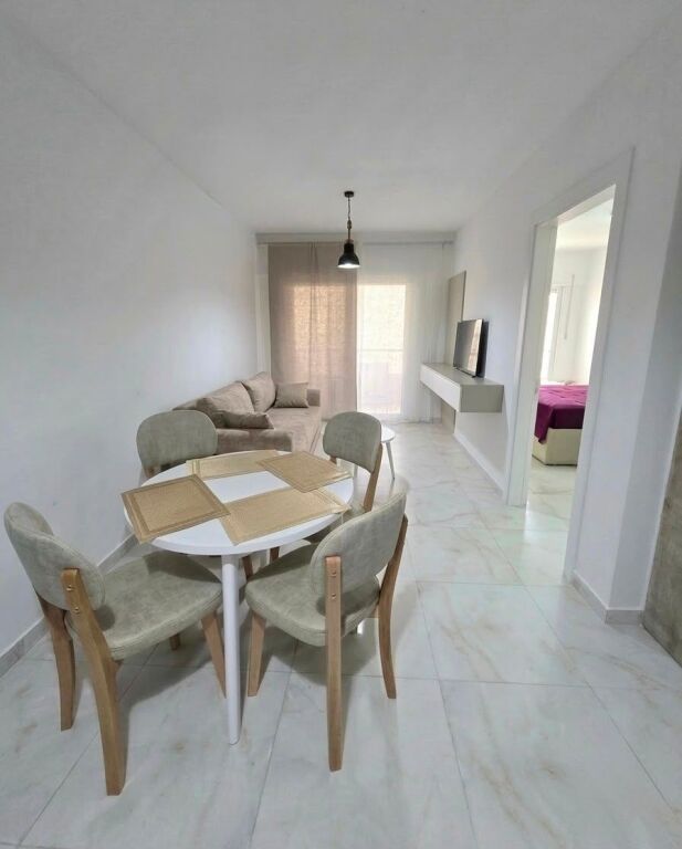 Shitet Apartament 1+1 golem