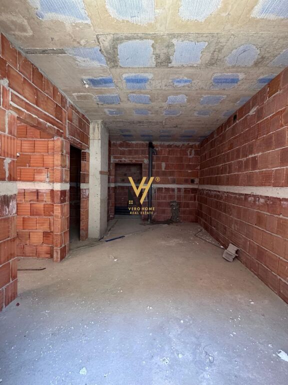 SHITET APARTAMENT 1+1+BLK NE PASKUQAN 65.000 EURO