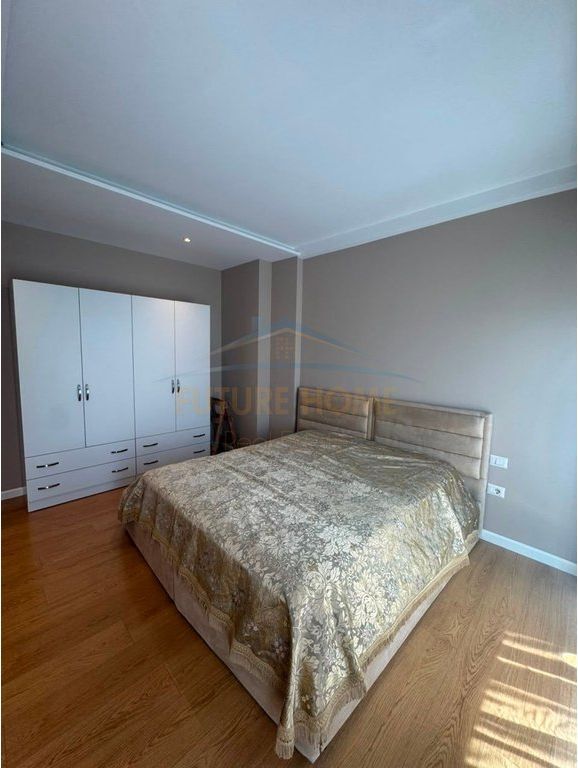 Qera, Apartament 3+1+2 , Rruga Sadik Petrela, Tirane