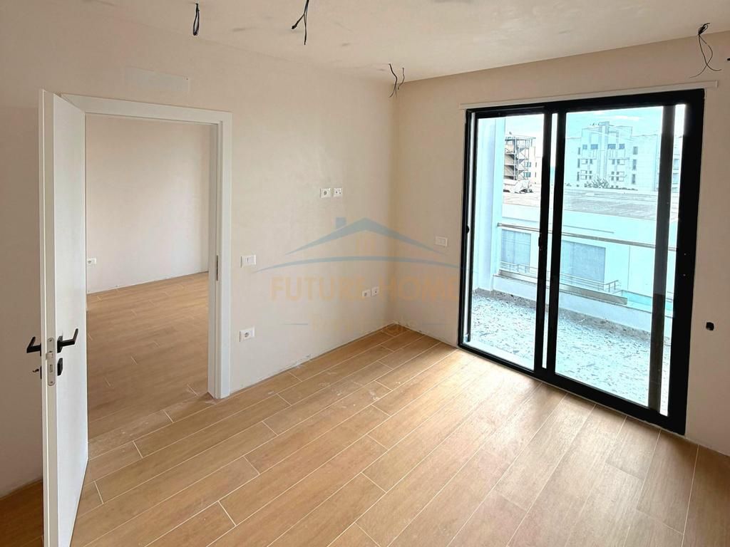 Shitet, Apartament 1+1, Golem