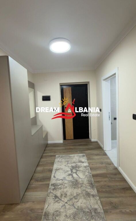 Apartament 2+1 me post parkimi me qera ne afersi te Gjykates se Rrethit ne Tirane (ID 5229001)