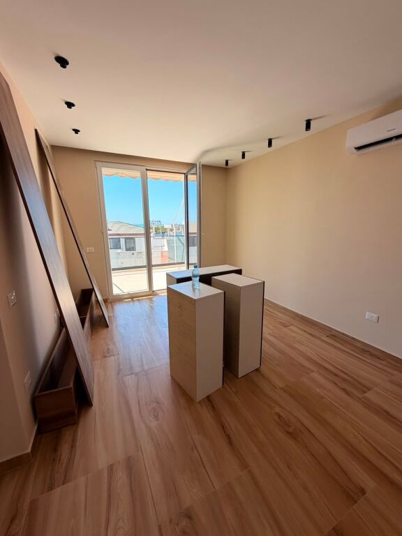 SHITET APARTAMENT 1+1 ME PAMJE NGA DETI GOLEM