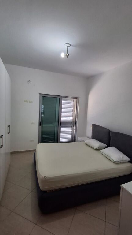 Jepet apartament me qira – Eftali Koçi!