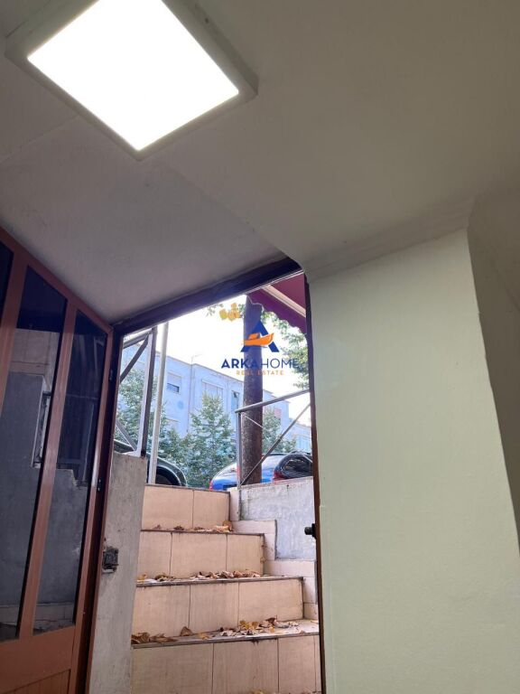 SHOP FOR RENT 25M2 "RRUGA BARDHYL" 30000 LEKE