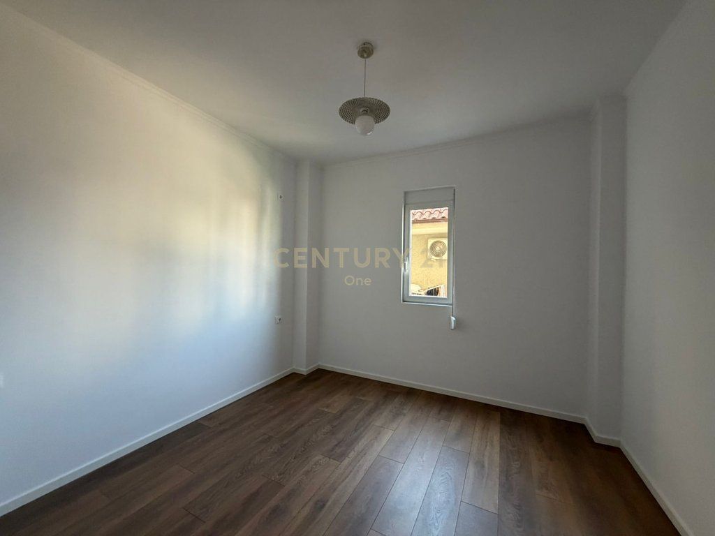 SHITET APARTAMENT 1+1 TEK RRUGA DRITAN HOXHA
