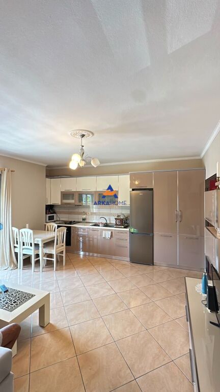 APPARTAMENTO IN AFFITTO 1+1+BALCONE "VIA DISHA, VICINO ALLA ROTONDA DI SHKOZA" 400 EURO