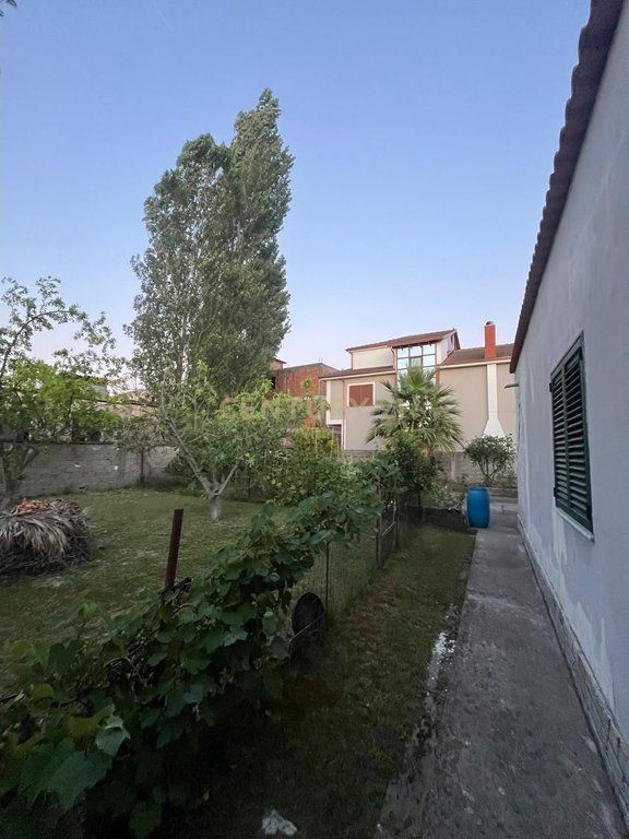 PRIVATE HOUSE FOR SALE IN THE SHKOZET AREA, DURRES !!!!