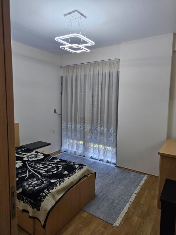 Apartment 2+1, 5 Maji St.!