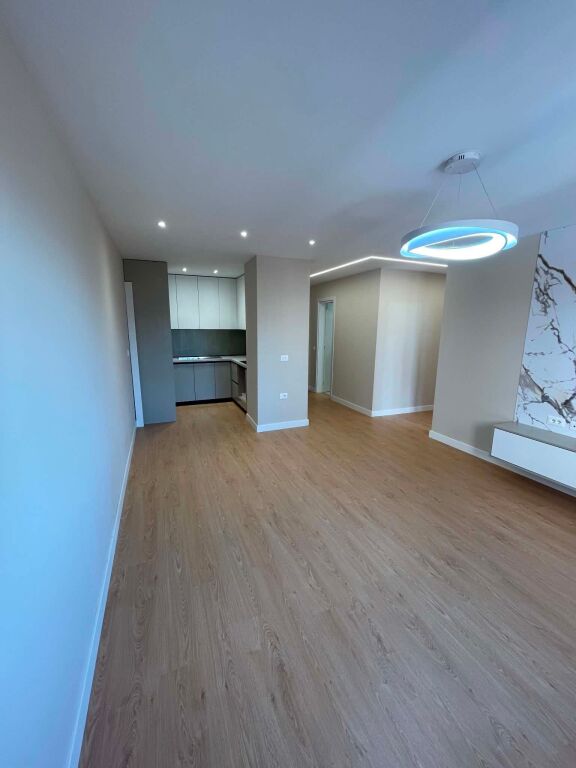 2+1 for sale in the center, 2375 euro/m2, 80 m2 in the center of Tirana