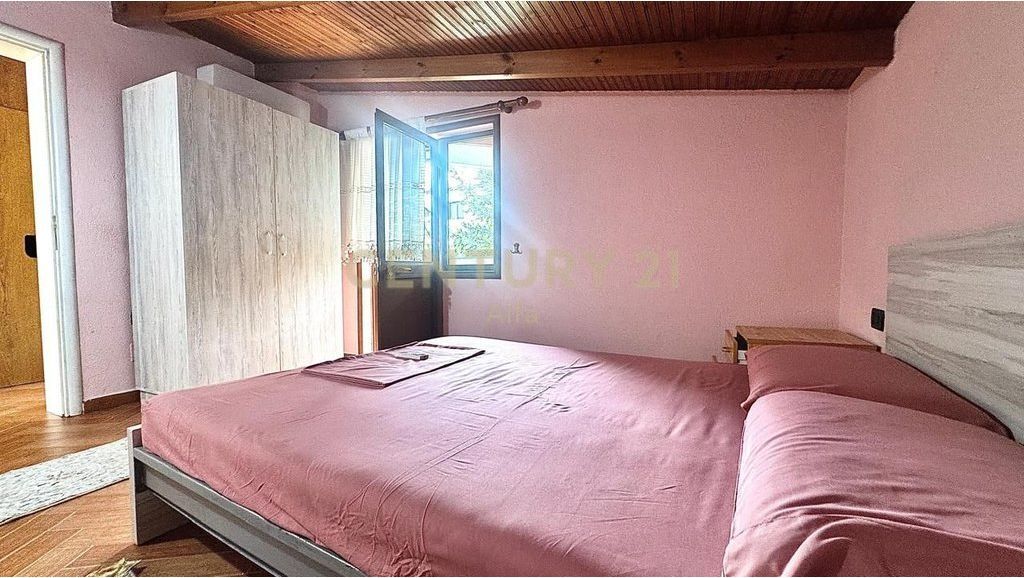 Apartment 3+1+2 bathrooms for rent at Vilat Gjermane!